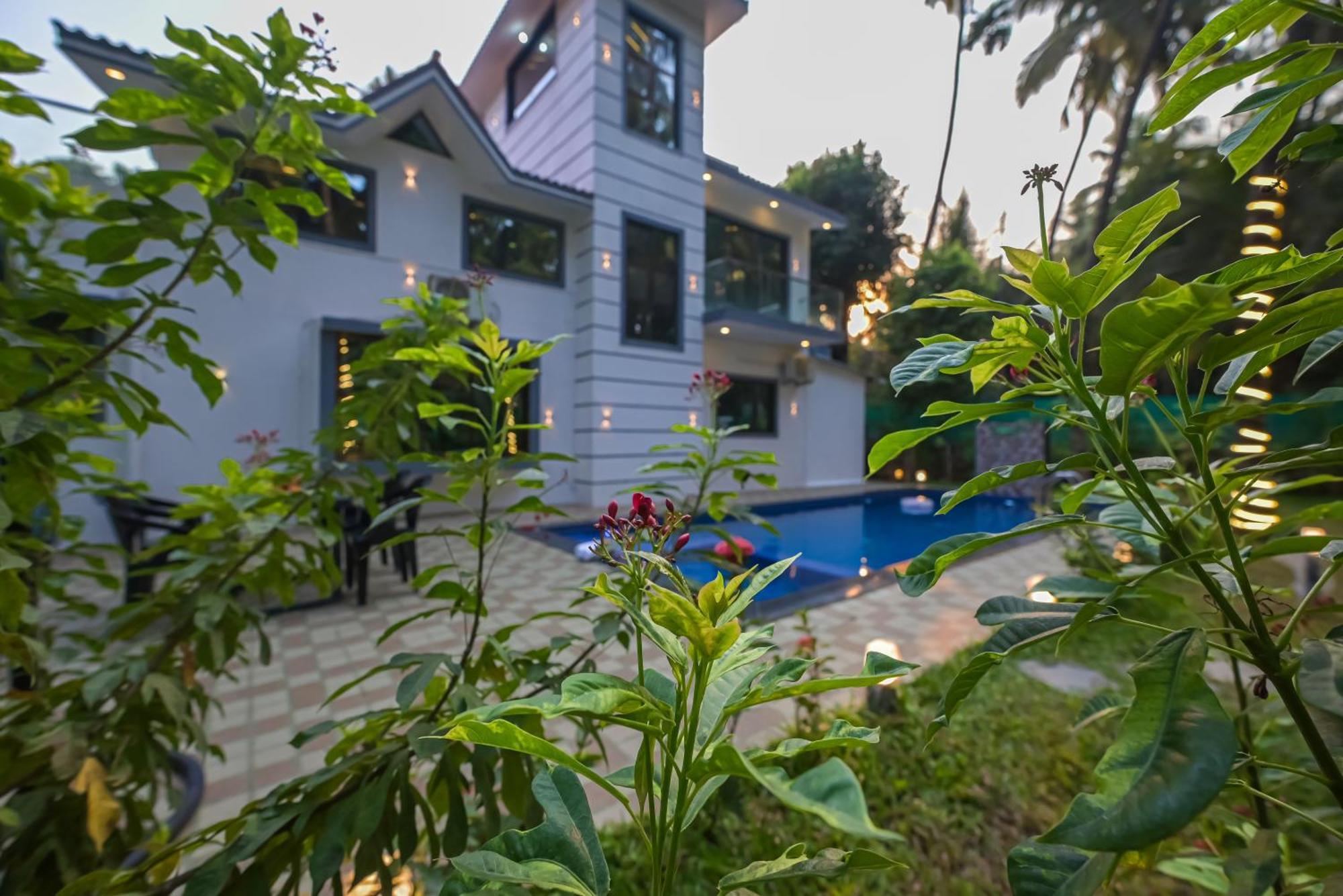 Seas The Day Luxurious 5Bhk Villa 2Min From Awas Beach With Huge Private Pool Алибаг Экстерьер фото